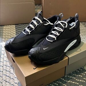 NIKE AIR ZOOM DRIVE SP (black/white)